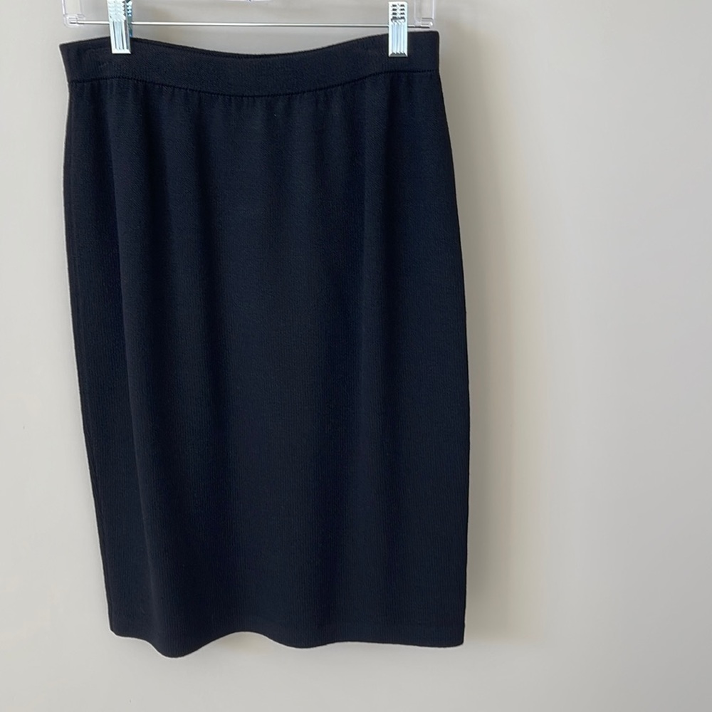 St John Basics black knit skirt size 10